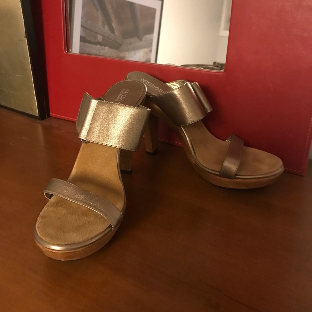 MICHAEL Michael Kors wooden heel platform sandal